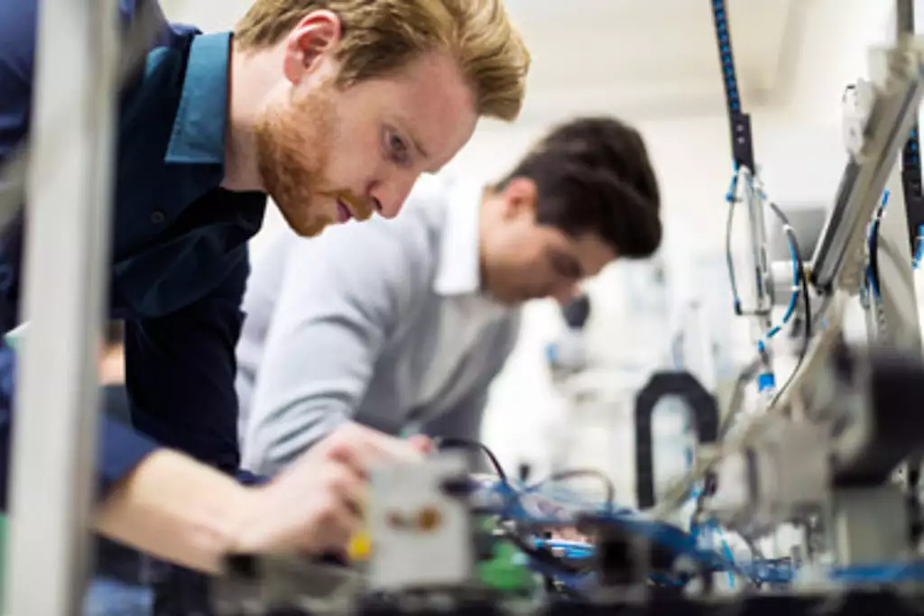 Astell satisfait ses clients du secteur des services