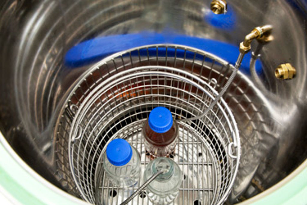 Cuestiones clave a la hora de adquirir un nuevo autoclave: capacidad y duración del ciclo