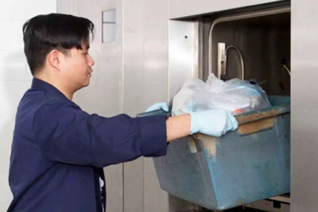 Como carregar uma autoclave